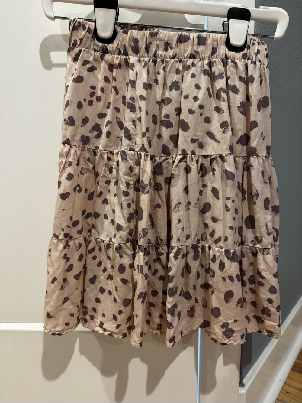 cloth & stone Beige Tiered Skater Skirt with Brown Spot Print